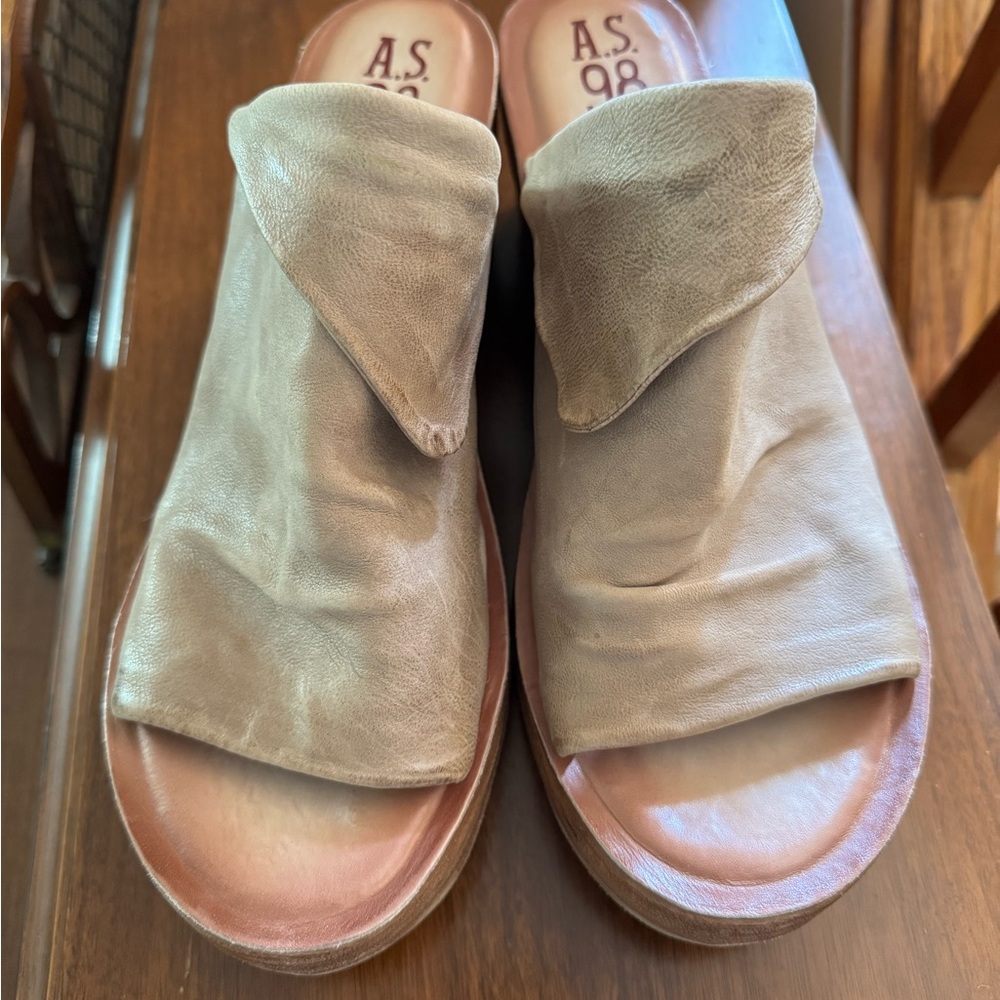A.S.98 Niels Women's Beige Leather wedge  sandals NEW Sz 11